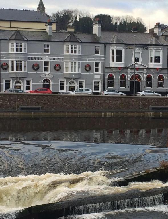 Grand Hotel Fermoy Exteriör bild